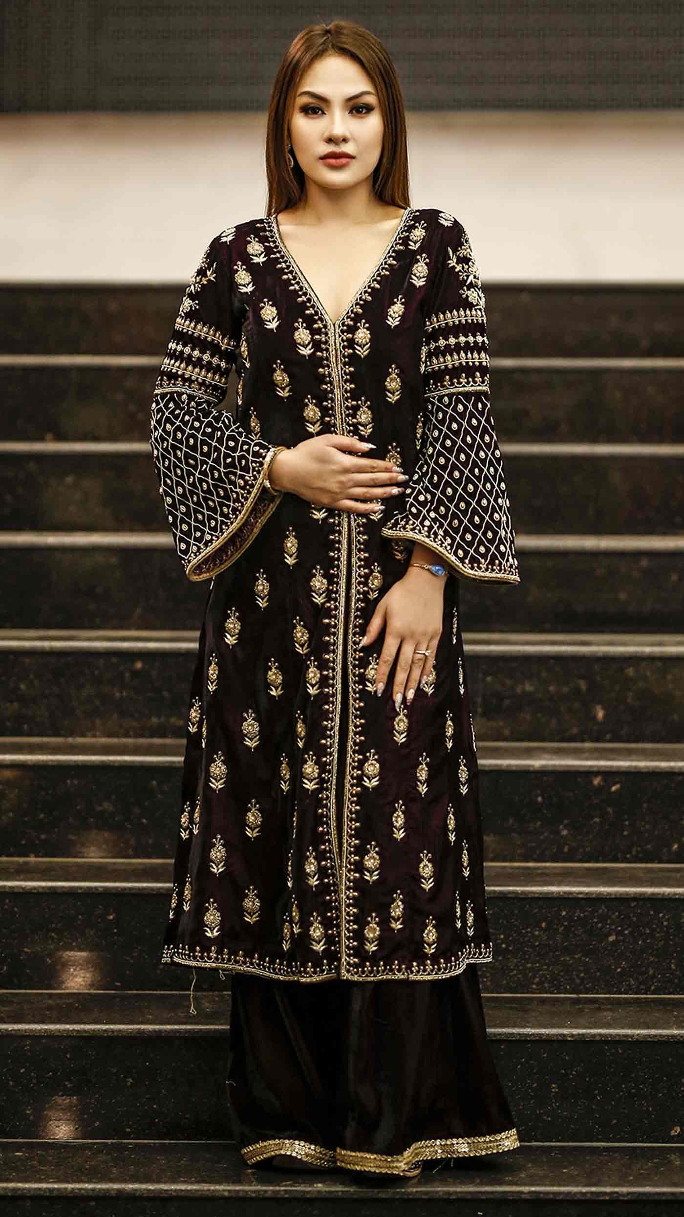 Kurtha 12